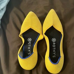 Rothy’s point size 6.5- read entire description